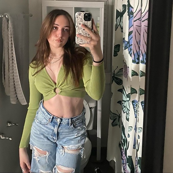 Green Ribbed Knot Front Top - Picture 1 of 4